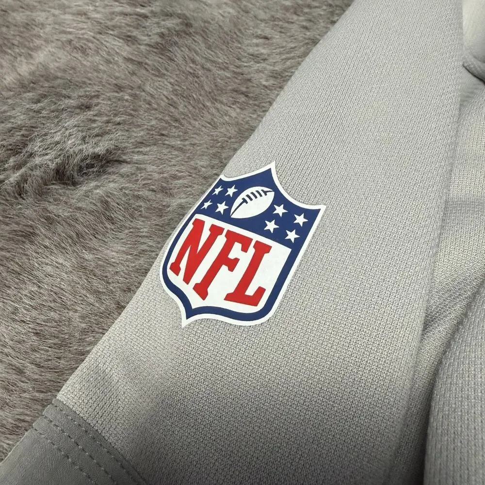 Nike Miami Dolphins Therma Fit Gray Shirt Fleece Woman’s Size Medium NWT